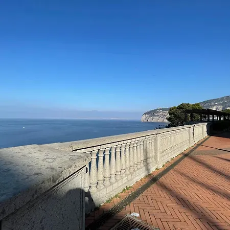 Dimora Sorrento * סן אנג'לו